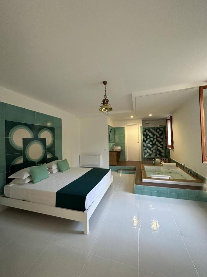 Il Melograno In Costa D'Amalfi - Romantic Experience Vietri Chambre photo